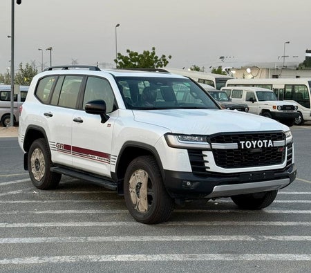 Toyota Land Cruiser 2025, photo 2 of 4