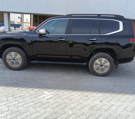 Toyota Land Cruiser VX 2025, photo 3 of 4