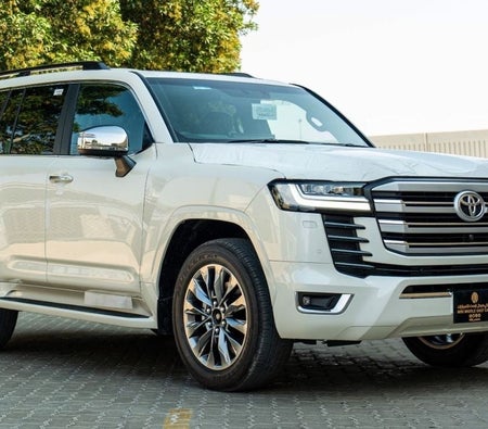 Toyota Land Cruiser 2025, photo 2 of 4