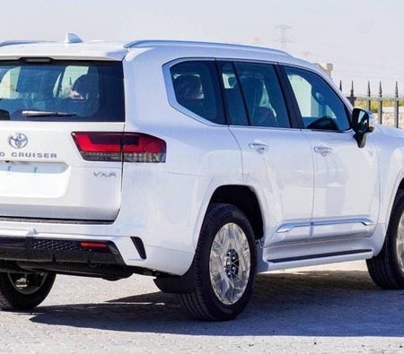 Toyota Land Cruiser 2026, photo 2 of 4
