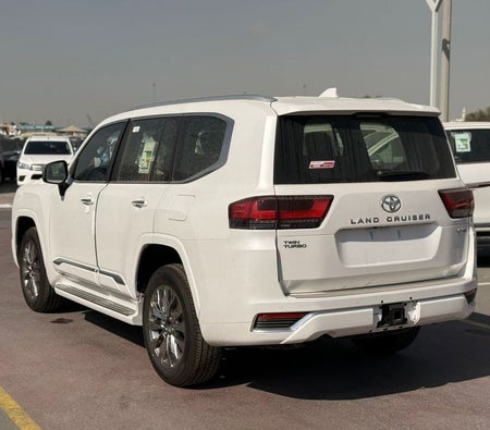 White Toyota Land Cruiser 2026