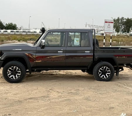 Toyota Land Cruiser 2026, photo 3 of 4