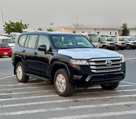 Toyota Land Cruiser 2026, photo 2 of 4