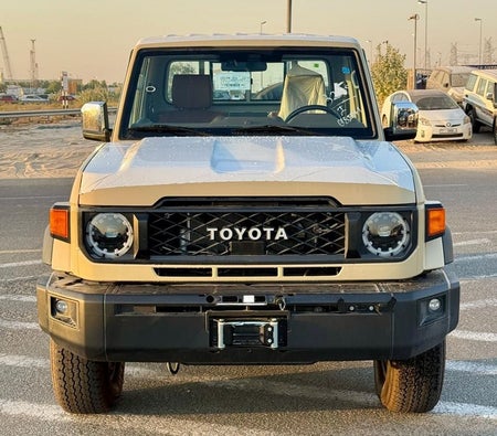 Toyota Land Cruiser Pickup 2026, photo 3 of 4