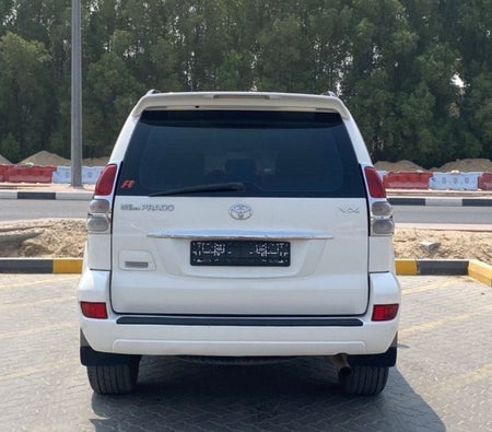 White Toyota Prado 2005