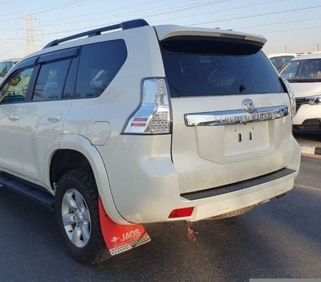 White Toyota Prado 2016