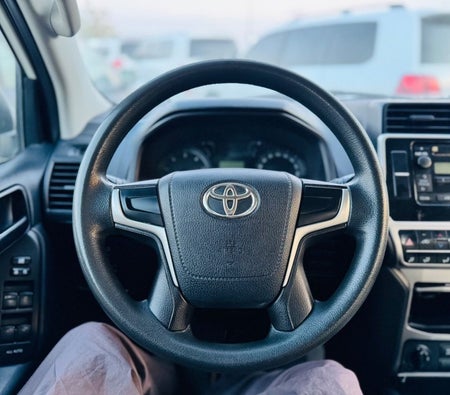 Blanc Toyota Prado 2018