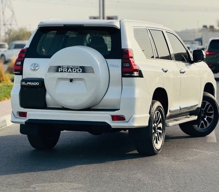 Blanc Toyota Prado 2019