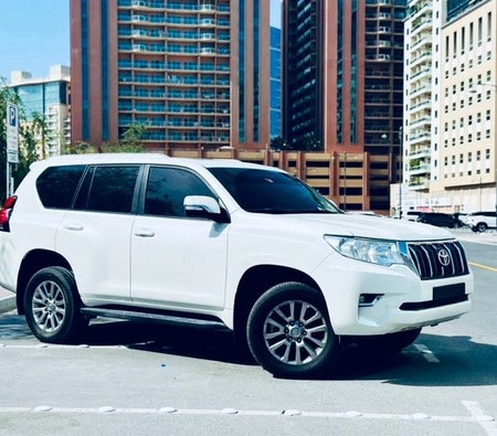 Blanc Toyota Prado 2019