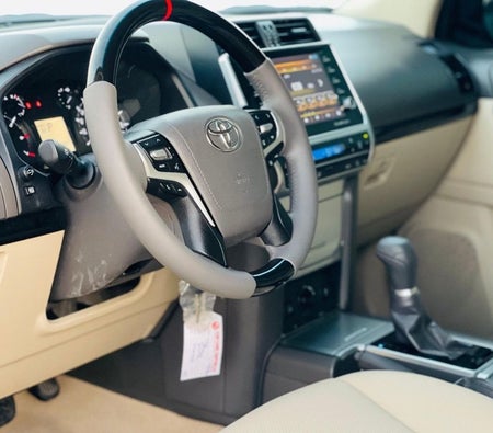 Blanc Toyota Prado 2020