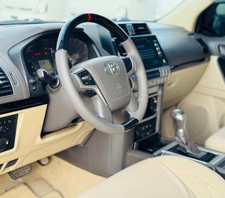 Blanc Toyota Prado 2020