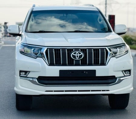 Blanc Toyota Prado 2020