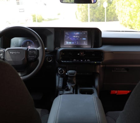 Toyota Prado 2024, photo 3 of 4