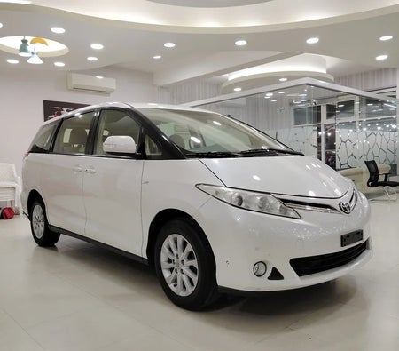 Toyota Previa S 2020, photo 2 of 4