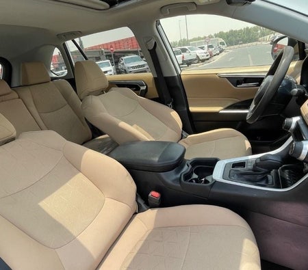 White Toyota RAV4 2020