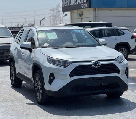 Toyota RAV4 2023, photo 2 of 4