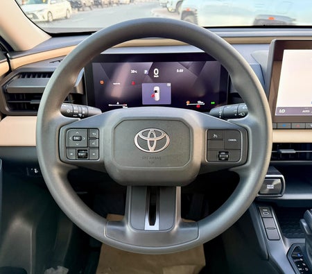 Toyota RAV4 XLE 2026, photo 4 of 4