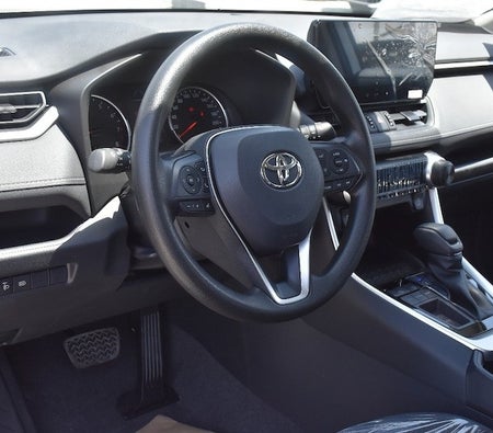 Toyota RAV4 2025, photo 3 of 4
