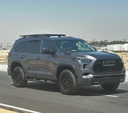 Toyota Sequoia 2023, photo 3 of 4