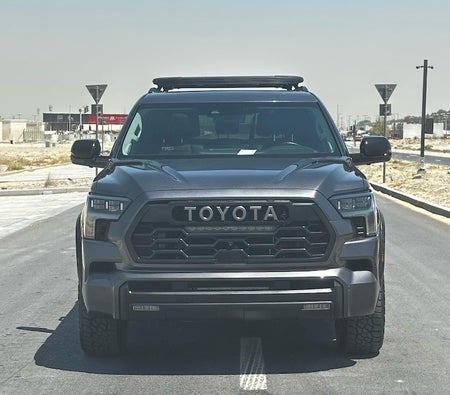 Toyota Sequoia 2023, photo 2 of 4
