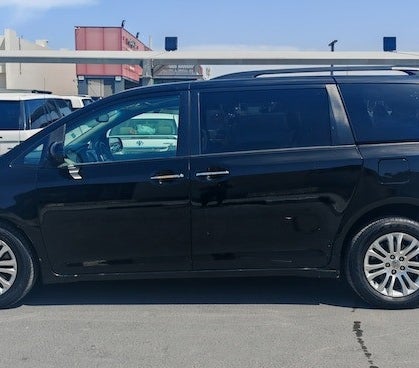Toyota Sienna 2014, photo 3 of 4