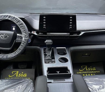 Bianca Toyota Sienna XLE 2021