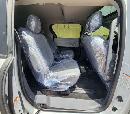 Weiß Toyota Sienna XLE 2022