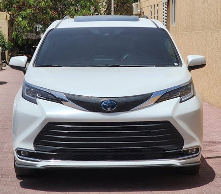 Weiß Toyota Sienna XLE 2022