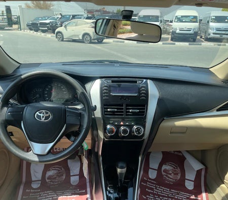 Toyota Yaris Sedan  2020, photo 3 of 4