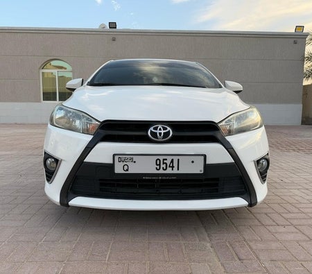 White Toyota Yaris MID 2016