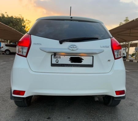 White Toyota Yaris MID 2016