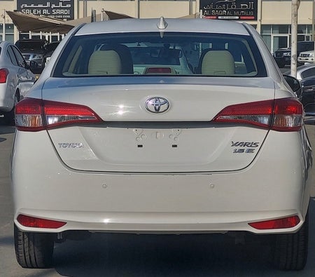 Toyota Yaris SE 2020, photo 4 of 4