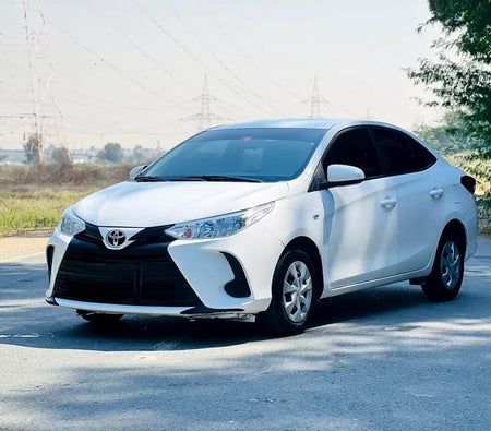 Toyota Yaris 2022, photo 2 of 4