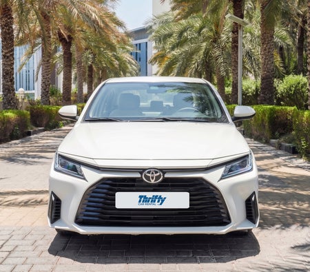 White Toyota Yaris 2026