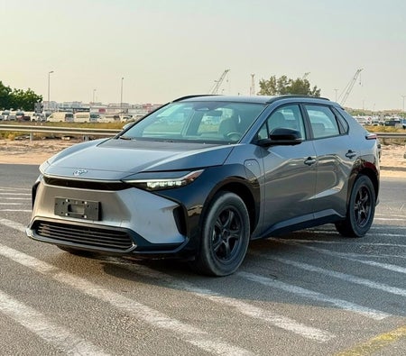 Grau Toyota bZ4X 2024 Grau Toyota bZ4X 2024