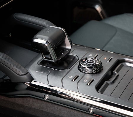 Negro Jetour T2 Luxury 2025