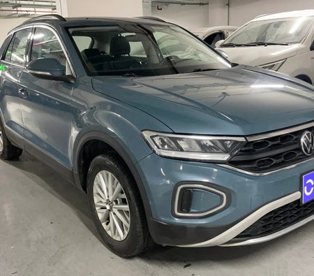 Blue Volkswagen T Roc Life 2022 Blue Volkswagen T Roc Life 2022