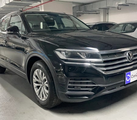 Black Volkswagen Touareg TRENDLINE 2025 Black Volkswagen Touareg TRENDLINE 2025