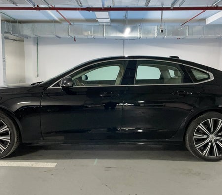 Black Volvo S90 B5 CORE 2024