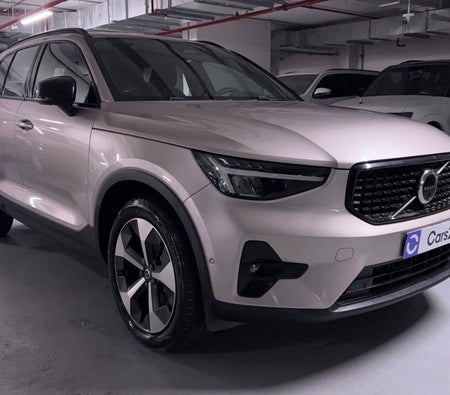 Volvo XC40 B4 Ultimate Dark 2024, photo 1 of 4