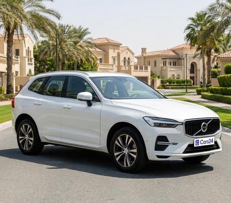 Weiß Volvo XC60 B5 Core 2024 Weiß Volvo XC60 B5 Core 2024