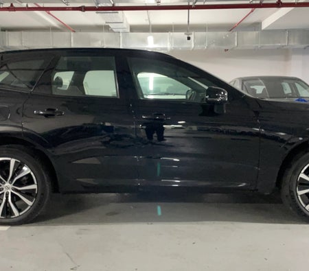 Black Volvo XC60 B5 Ultimate Dark 2024
