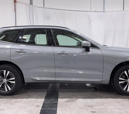 Silber Volvo XC60 CORE 2024 Silber Volvo XC60 CORE 2024