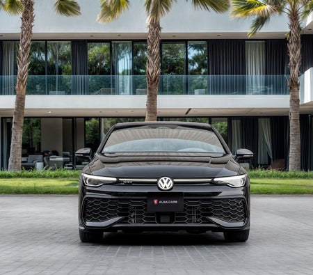 Siyah Volkswagen Golf GTI 2026
