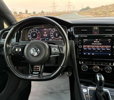 Volkswagen Golf R R 2018, photo 3 of 4
