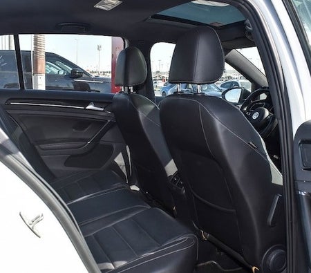 Volkswagen Golf R 2016, photo 3 of 4
