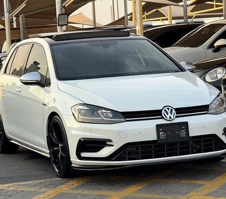 Beyaz Volkswagen Golf R 2018