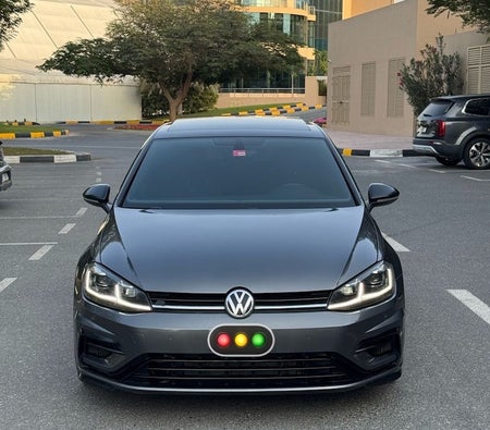 Volkswagen Golf R 2018, photo 2 of 4