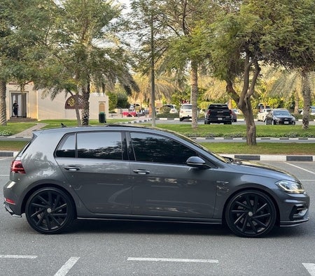 Volkswagen Golf R 2018, photo 3 of 4