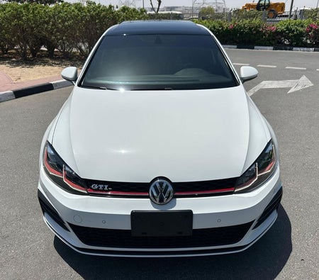 Volkswagen Golf  2019, photo 3 of 4